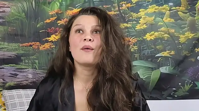 MadameDeFeu online show from October 2025 12:48:02 PM