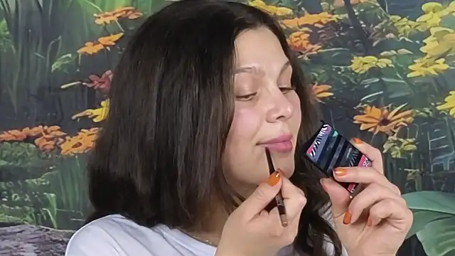 MadameDeFeu online show from October 2025 12:04:02 PM