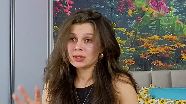MadameDeFeu online show from February 2025 12:38:02 PM