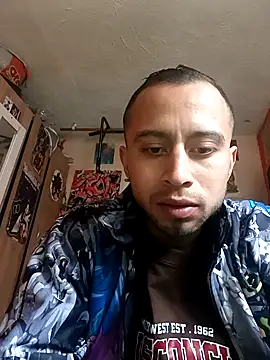 Mich Stev9524 online show from November 2025 07:47:02 PM