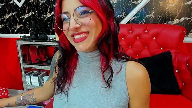 Snapshot of TAFITASLAVE chatting on February 2025 01:13:02 AM TAFITASLAVE online show from February 2025 01:13:02 AM