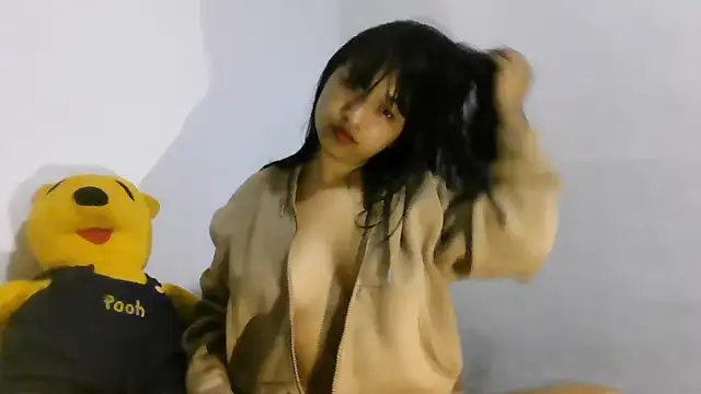 DakotaHoland online show from April 2026 01:41:01 AM