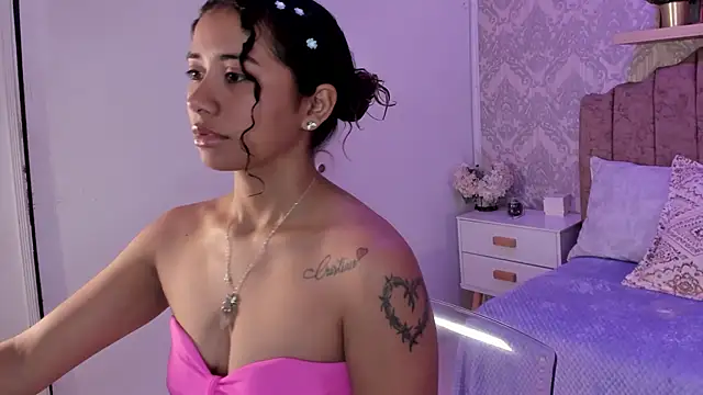 Snapshot of Ammy_nova chatting on November 2025 08:12:01 PM Ammy nova online show from November 2025 08:12:01 PM