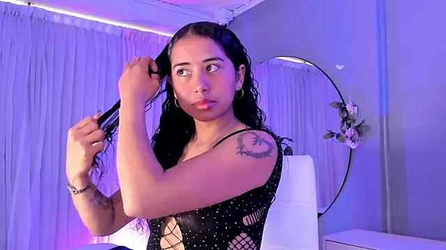 Ammy nova online show from December 2025 08:00:01 PM