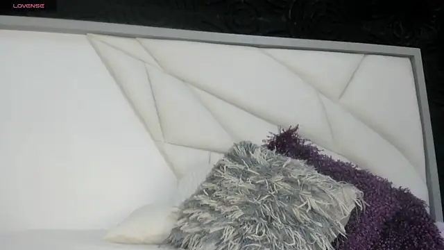 AbigailWilliams  online show from November 2025 11:20:01 AM