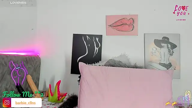 BarbieHotLaura online show from November 2025 09:58:02 PM