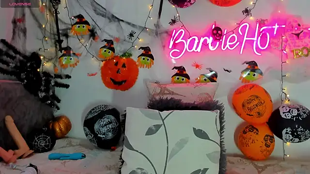 BarbieHotLaura online show from October 2025 07:24:01 PM