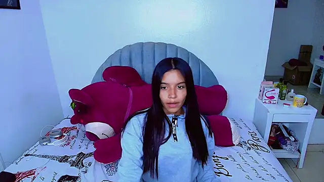 charlotte 0309 online show from December 2025 08:52:01 PM