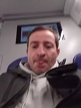 openlegsforyou online show from January 2026 04:52:01 AM