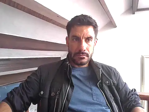 elkike1980 online show from April 2026 04:19:01 PM