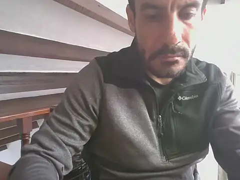 elkike1980 online show from May 2026 02:36:01 PM