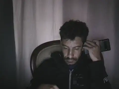 elkike1980 online show from May 2026 12:01:02 PM