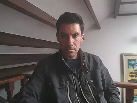 elkike1980 online show from April 2026 02:13:01 PM
