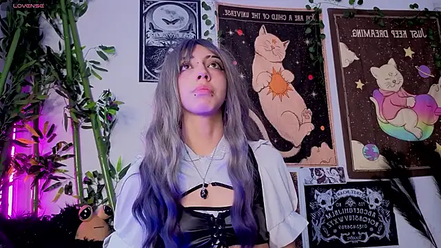 Nyx nayla online show from March 2026 06:10:01 PM