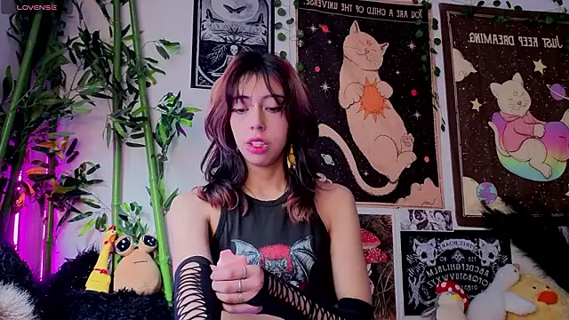 Nyx nayla online show from March 2026 07:43:02 PM