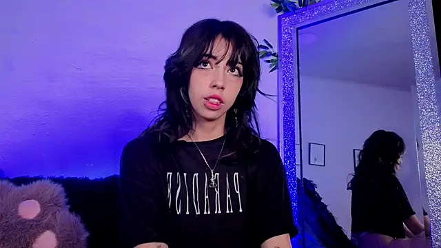 Nyx nayla online show from October 2025 03:37:01 AM