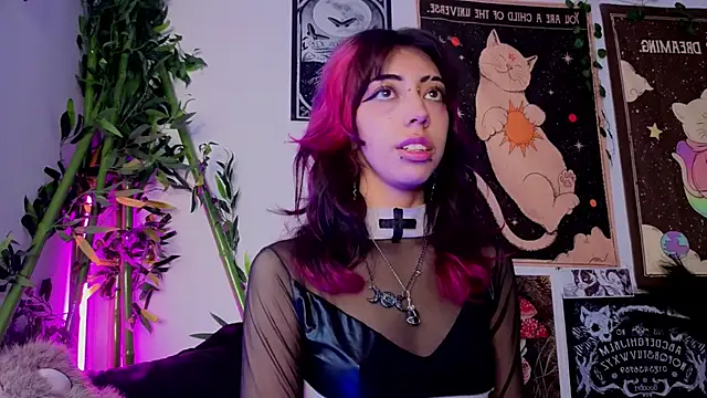 Nyx nayla online show from April 2026 09:39:33 PM