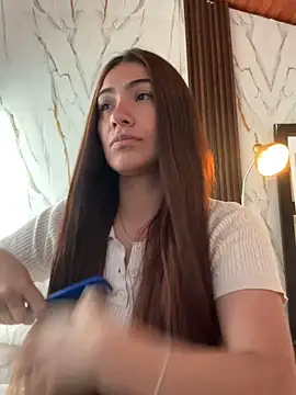 emmily d online show from March 2026 06:17:02 PM