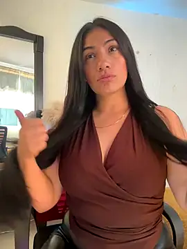 emmily d online show from November 2025 06:55:02 PM