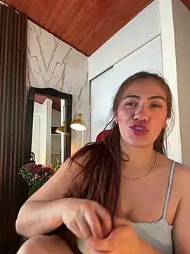 emmily d online show from April 2026 07:31:02 PM