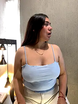 emmily d online show from September 2025 05:41:02 PM