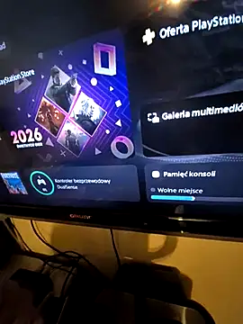 Snapshot of Marecki5231 chatting on December 2025 06:01:02 PM Marecki5231 online show from December 2025 06:01:02 PM