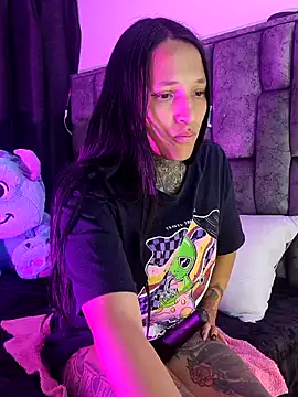 Nicole420squirt online show from January 2025 12:30:01 AM