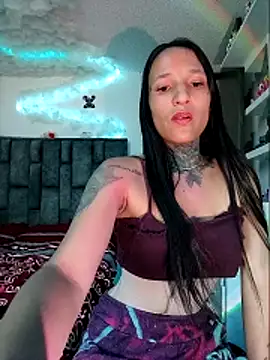 Nicole420squirt online show from October 2025 09:37:01 PM