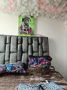 Nicole420squirt online show from February 2026 07:47:01 PM