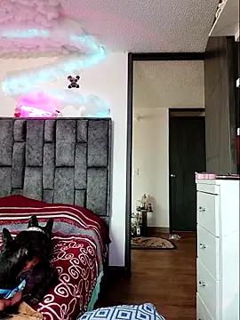 Nicole420squirt online show from October 2025 04:52:01 PM