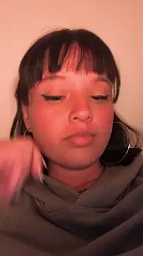 LorenRosse online show from April 2026 11:28:01 PM