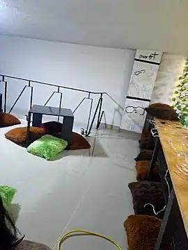 LorenRosse online show from December 2025 12:02:01 AM