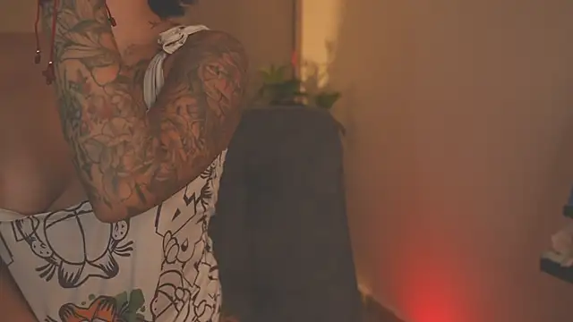 LorenRosse online show from November 2025 12:22:01 AM