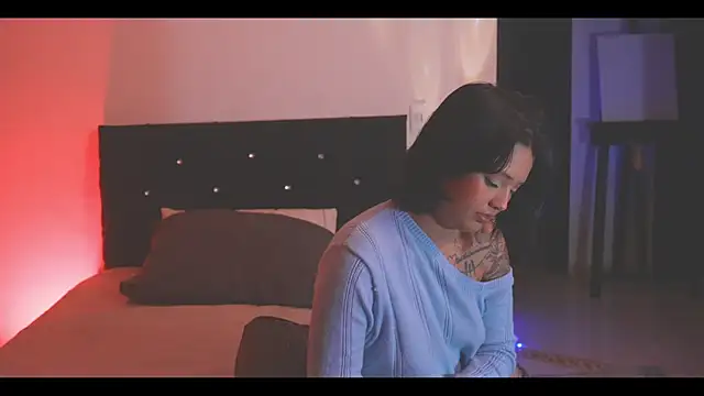 LorenRosse online show from February 2026 01:23:02 AM