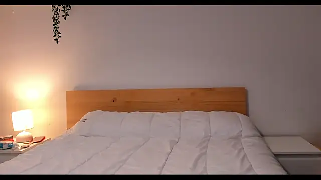 LorenRosse online show from March 2026 11:32:01 PM