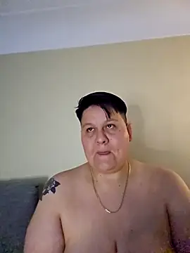 DevilDahm online show from April 2026 04:41:02 AM