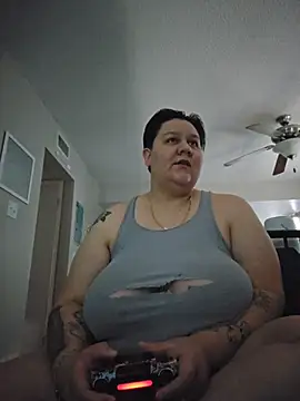 DevilDahm online show from November 2025 07:57:01 PM