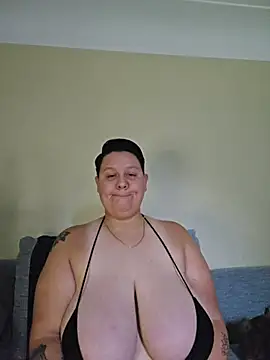 DevilDahm online show from July 2026 12:59:01 PM