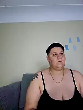 DevilDahm online show from April 2026 01:13:02 AM
