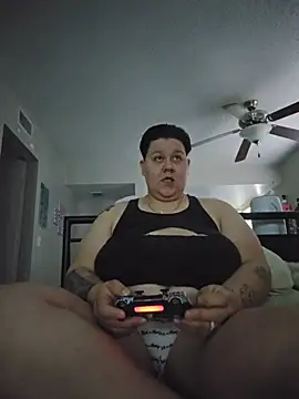 DevilDahm online show from November 2025 06:12:02 PM