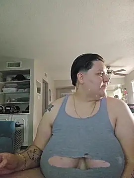 DevilDahm online show from November 2025 10:10:01 PM