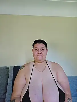 DevilDahm online show from July 2026 12:02:01 PM