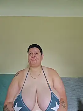 DevilDahm online show from June 2026 06:35:02 PM