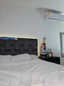 Sthef Castle online show from April 2026 12:34:01 PM