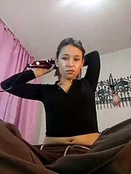 Snapshot of RubyEmerald chatting on November 2025 02:11:02 AM RubyEmerald online show from November 2025 02:11:02 AM