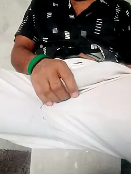 INDIANBOY7439 online show from February 2026 08:01:02 AM