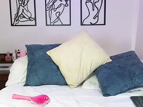 Deam Broowm online show from April 2026 10:44:01 PM