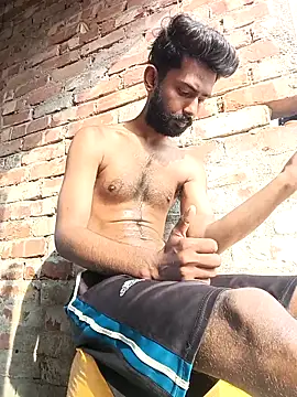 NICK IN online show from December 2025 03:07:01 AM