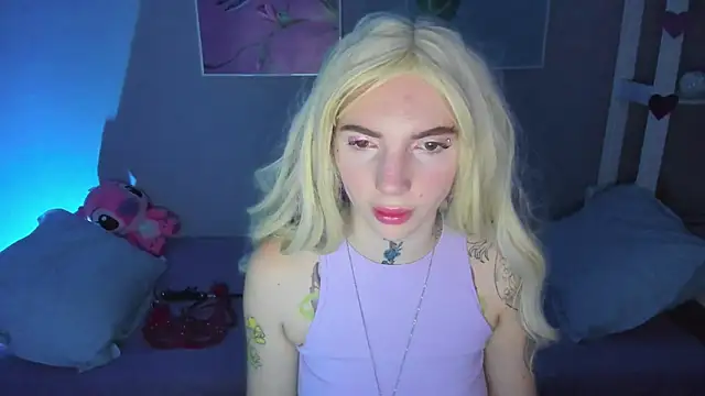 Snapshot of AnneTenet chatting on January 2025 06:09:01 AM AnneTenet online show from January 2025 06:09:01 AM