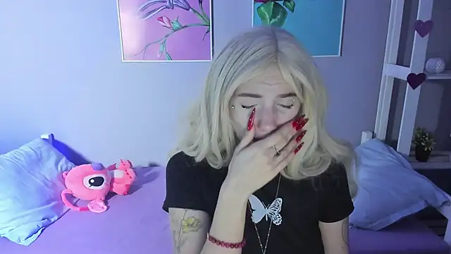 Snapshot of AnneTenet chatting on January 2025 07:08:01 AM AnneTenet online show from January 2025 07:08:01 AM